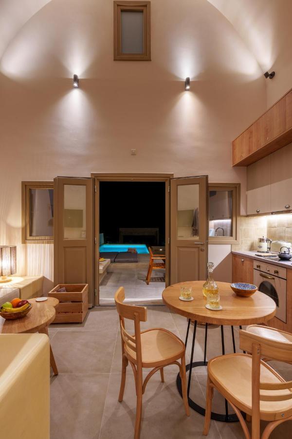 Living Moments Villa Fira  Bagian luar foto