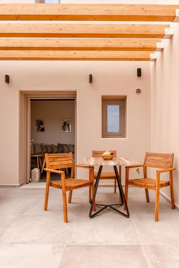 Living Moments Villa Fira  Bagian luar foto