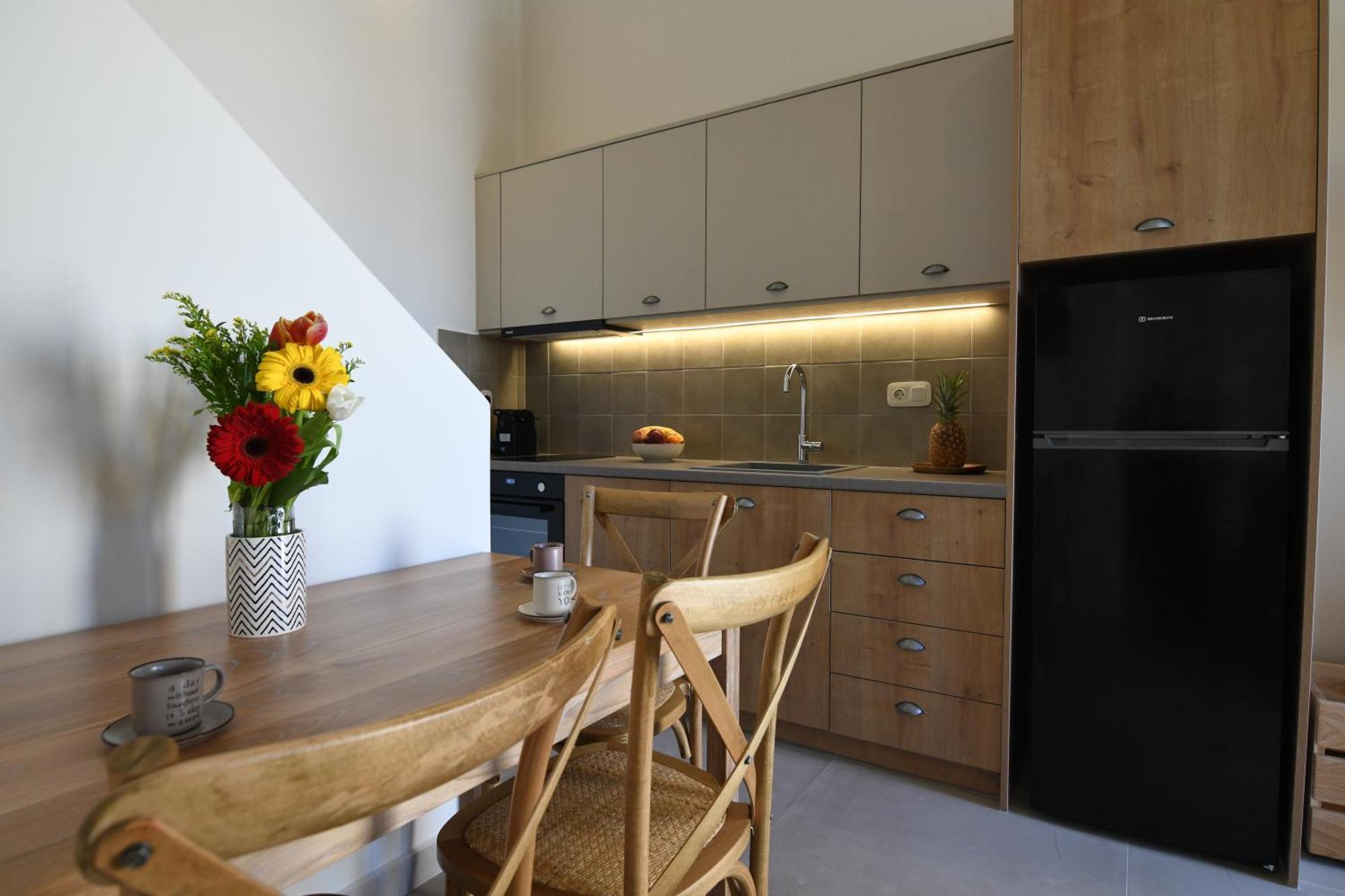 Living Moments Villa Fira  Bagian luar foto
