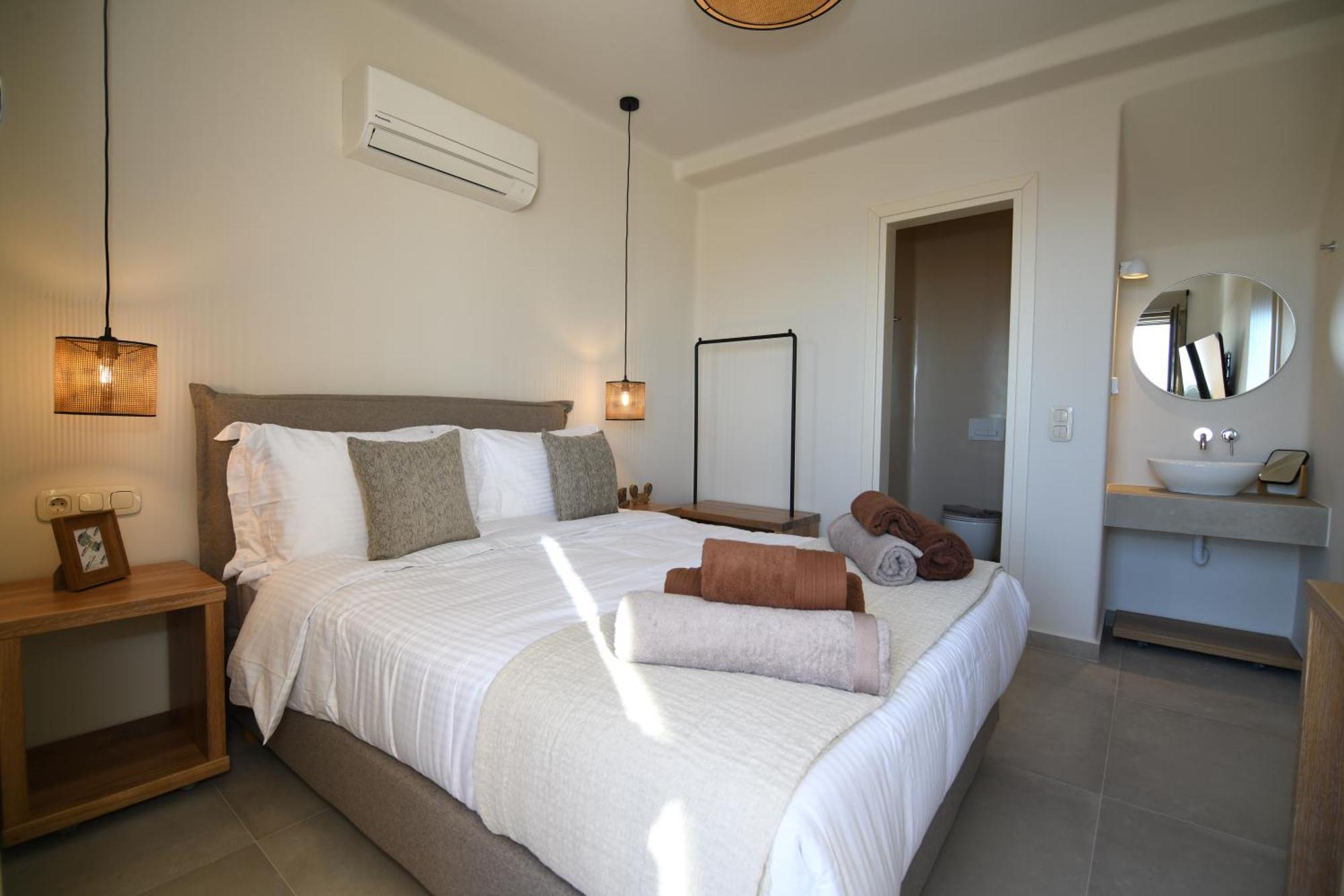 Living Moments Villa Fira  Bagian luar foto