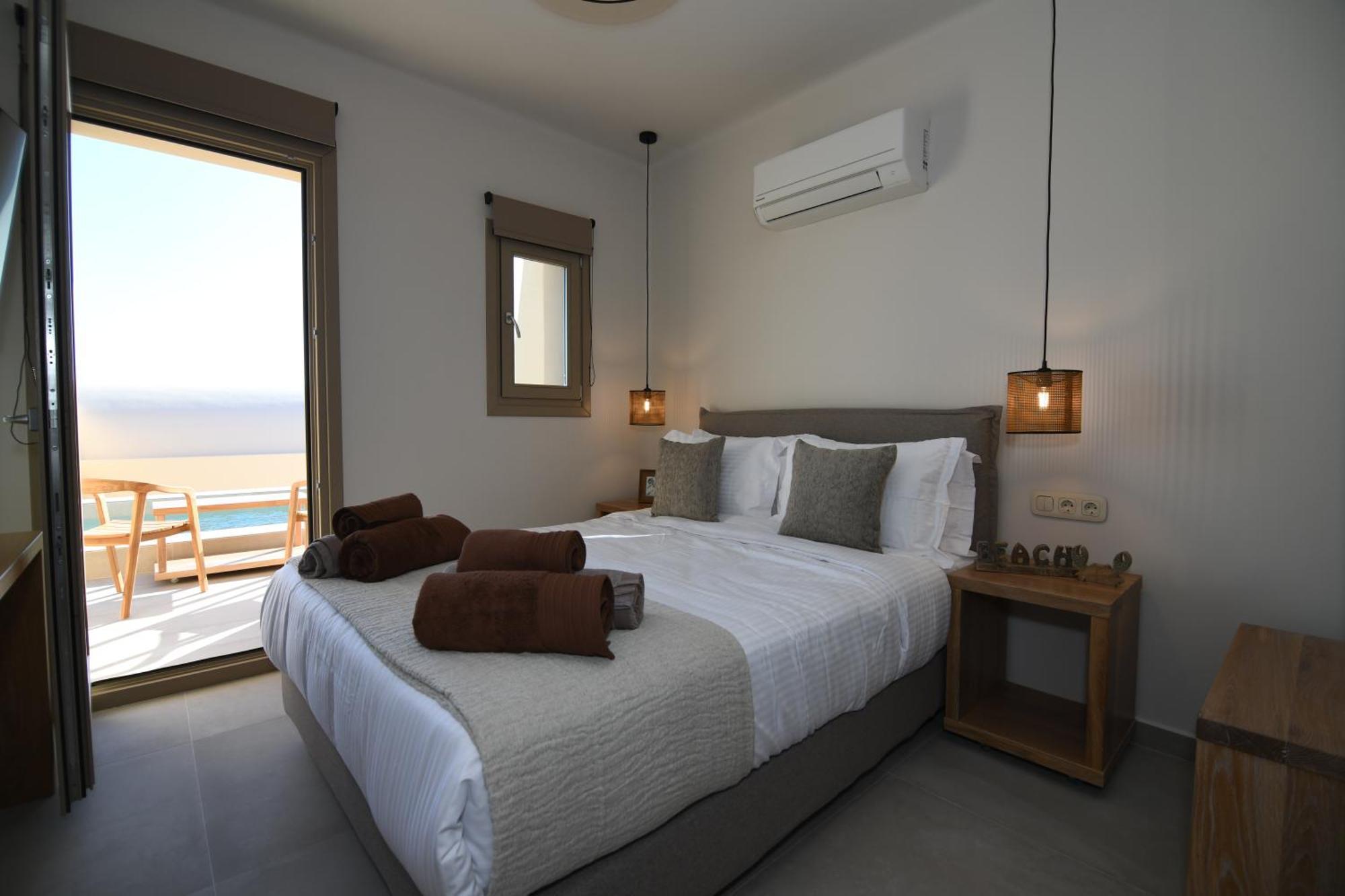 Living Moments Villa Fira  Bagian luar foto